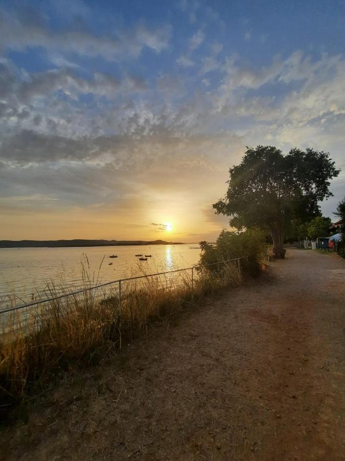 S&M Camping Hotel Sveti Filip i Jakov Eksteriør billede